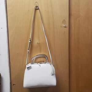 NWT Kate Spade Atwood Place Bayley brightwhite DOME Bag w shoulder strap UUU